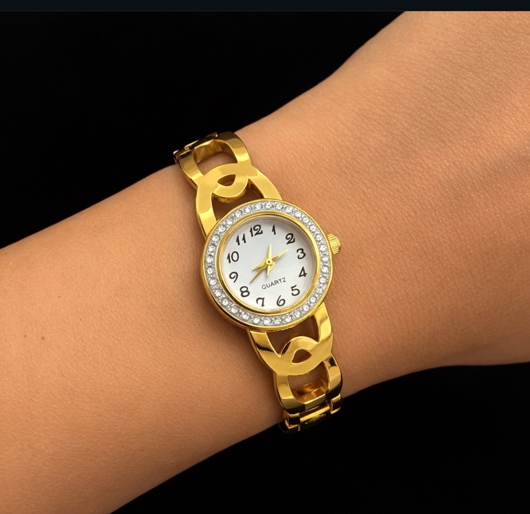 Classic Gold-Tone Chain Link Bracelet Watch – Crystal Halo Edition