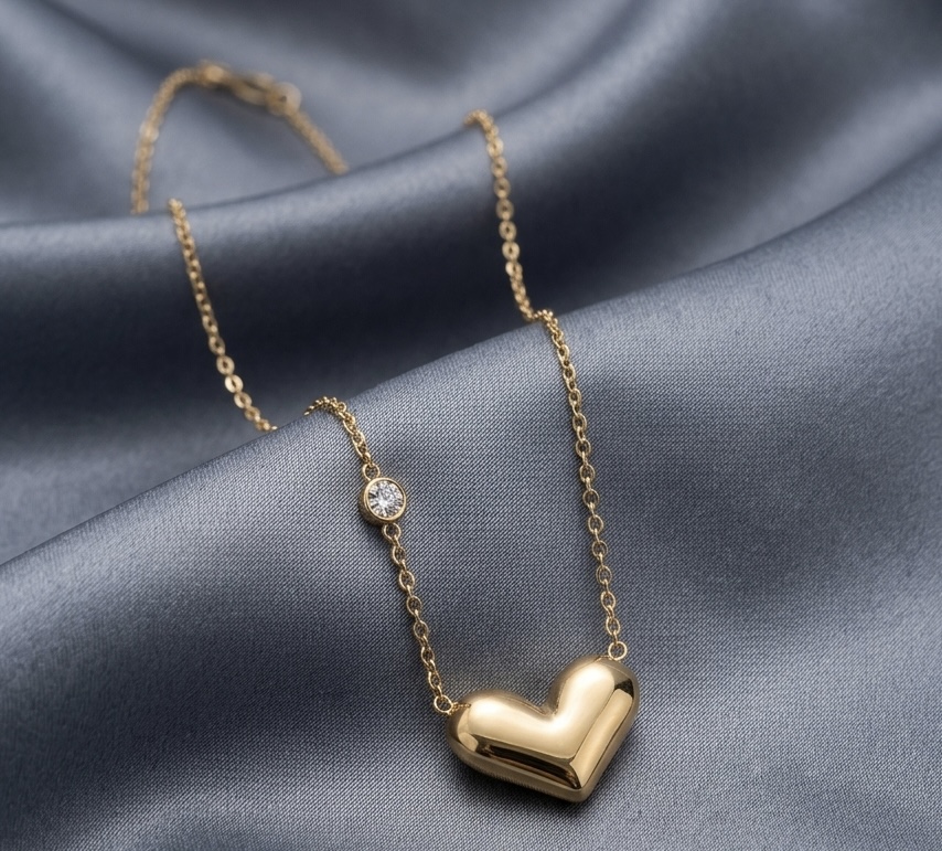 Aura Puffed Heart Necklace – 18K Gold Plated 3D Pendant with Solitaire Station